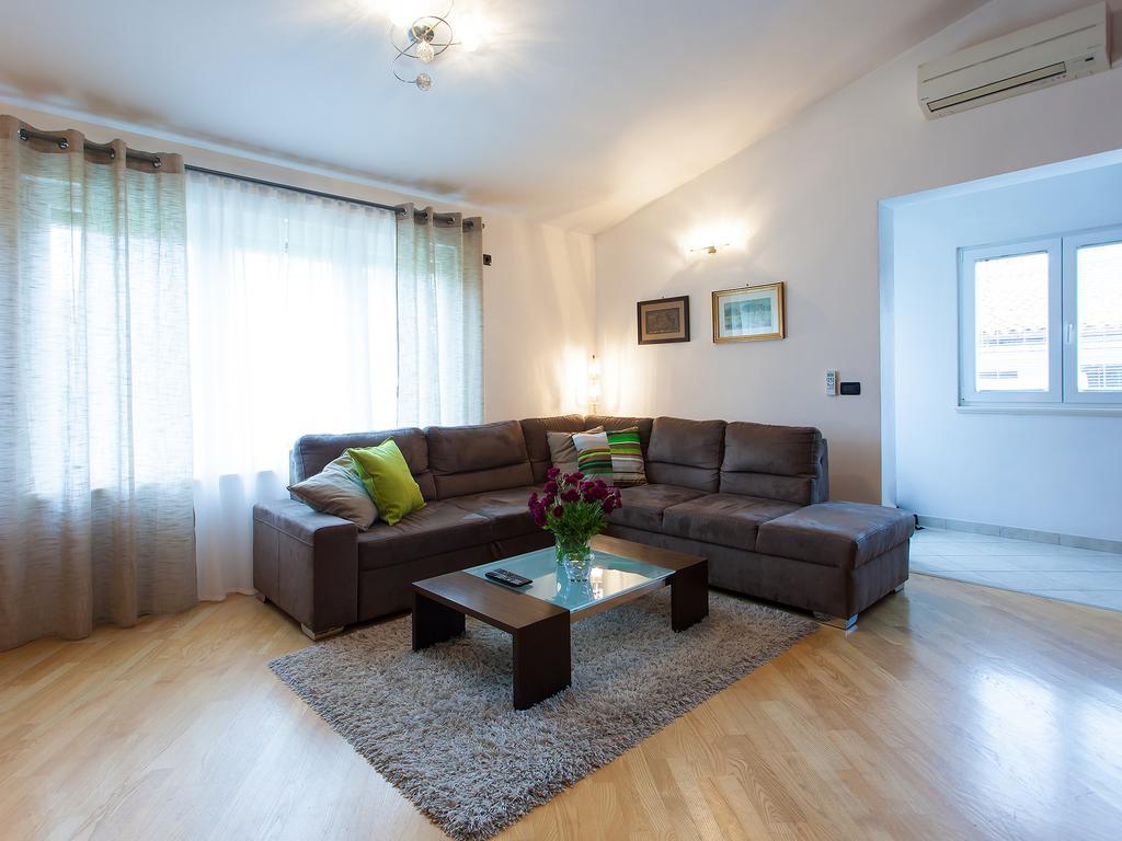 Premium Apartment Sanja Πόρετς Δωμάτιο φωτογραφία